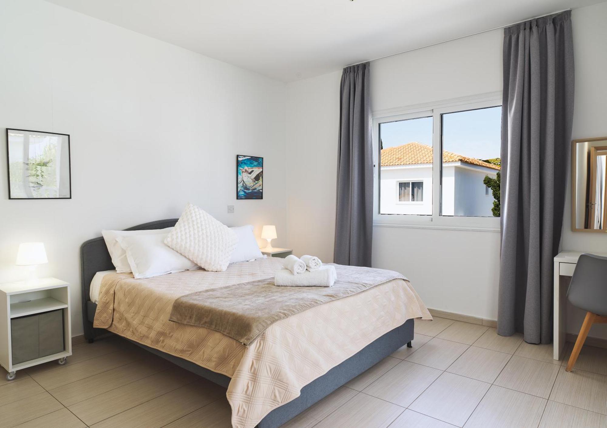 Luxvillasrentals Aya Napa Dış mekan fotoğraf