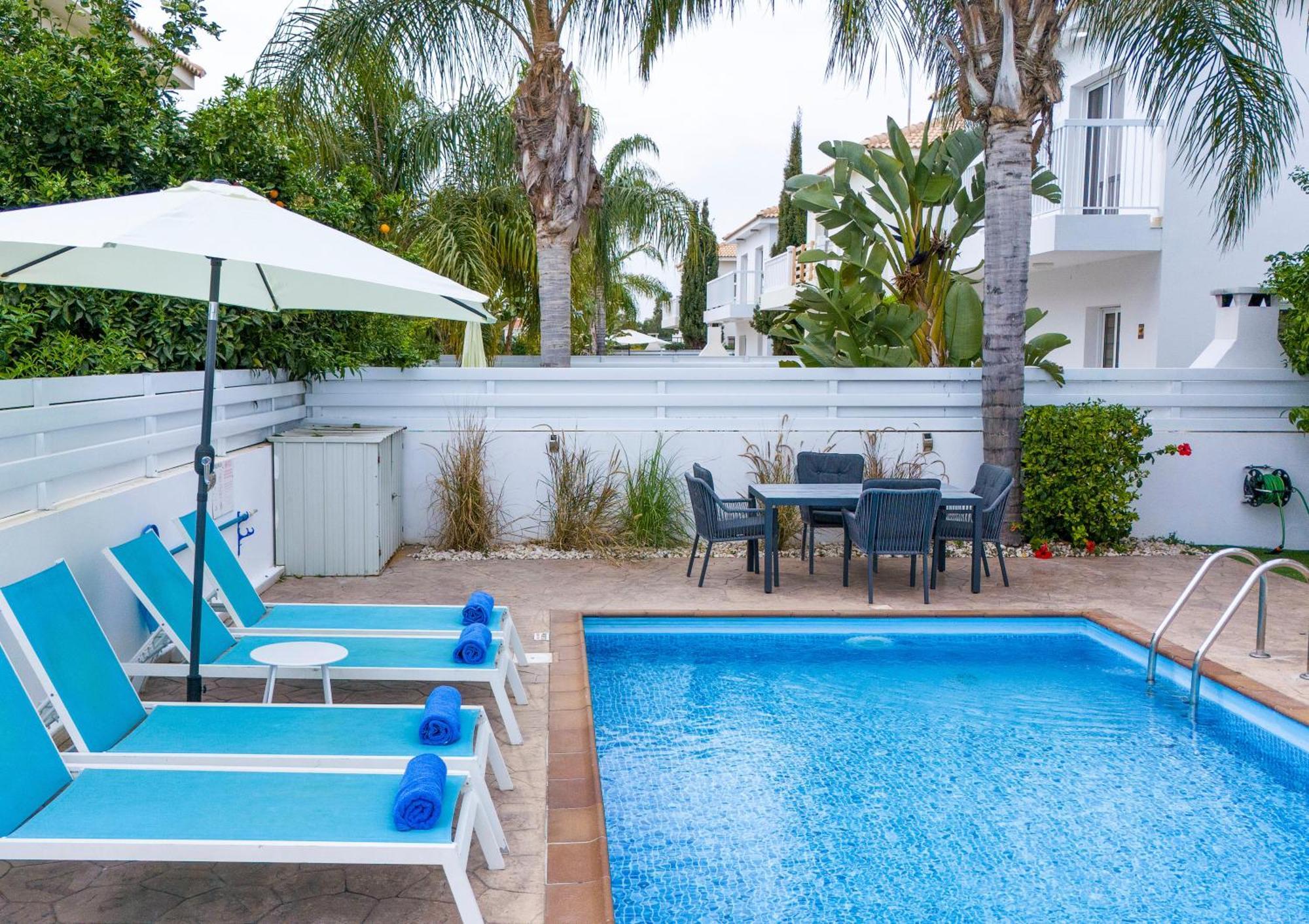 Luxvillasrentals Aya Napa Dış mekan fotoğraf