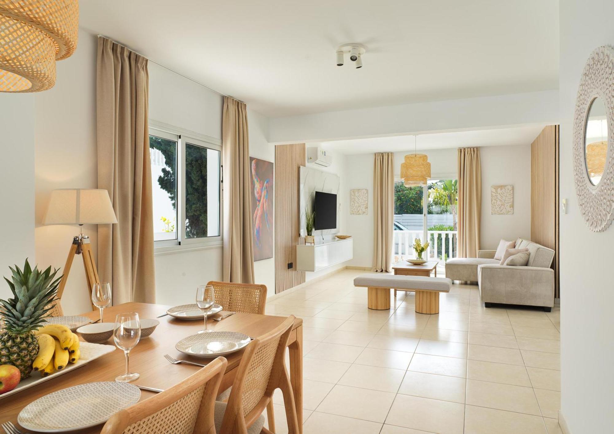 Luxvillasrentals Aya Napa Dış mekan fotoğraf