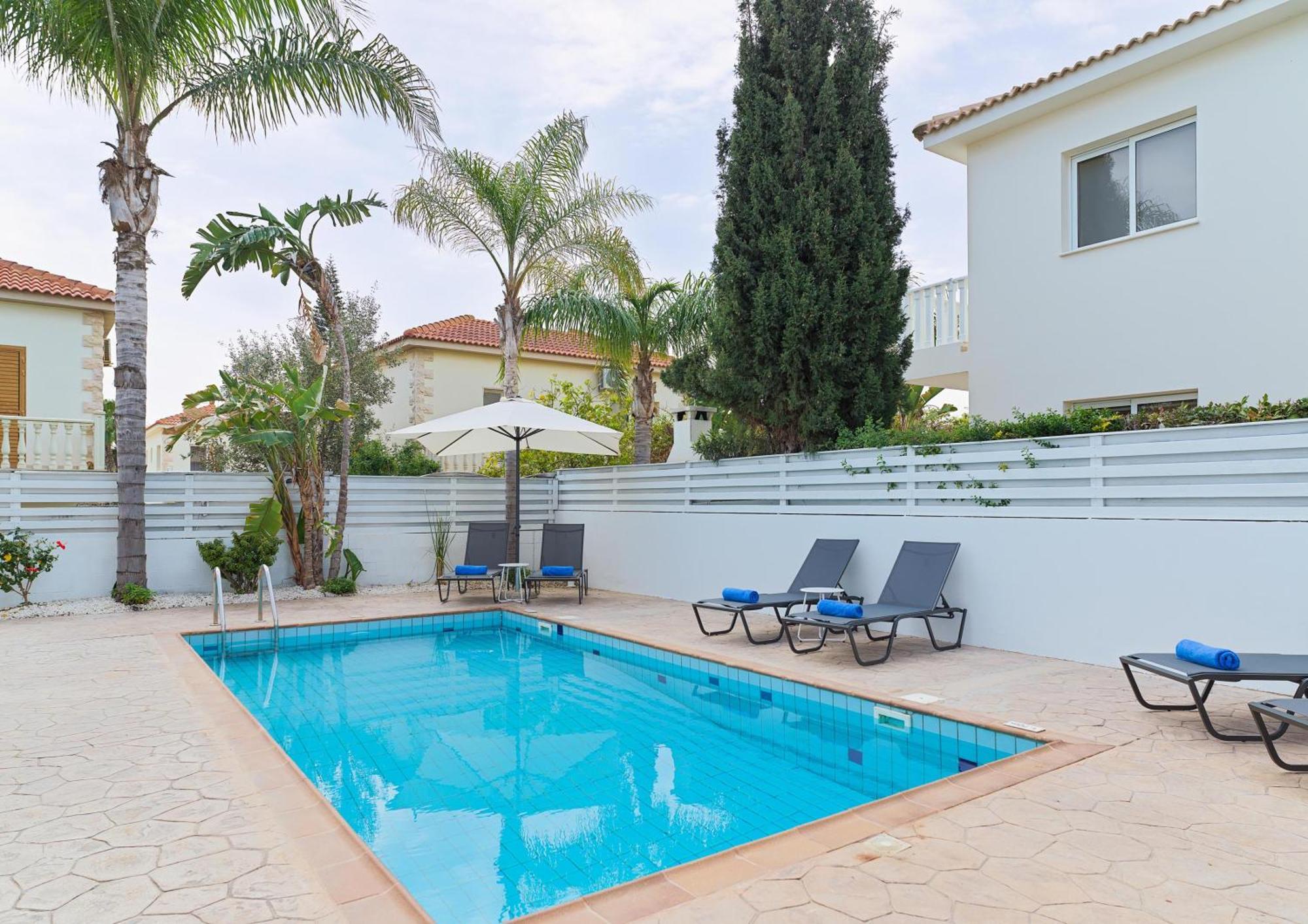 Luxvillasrentals Aya Napa Dış mekan fotoğraf