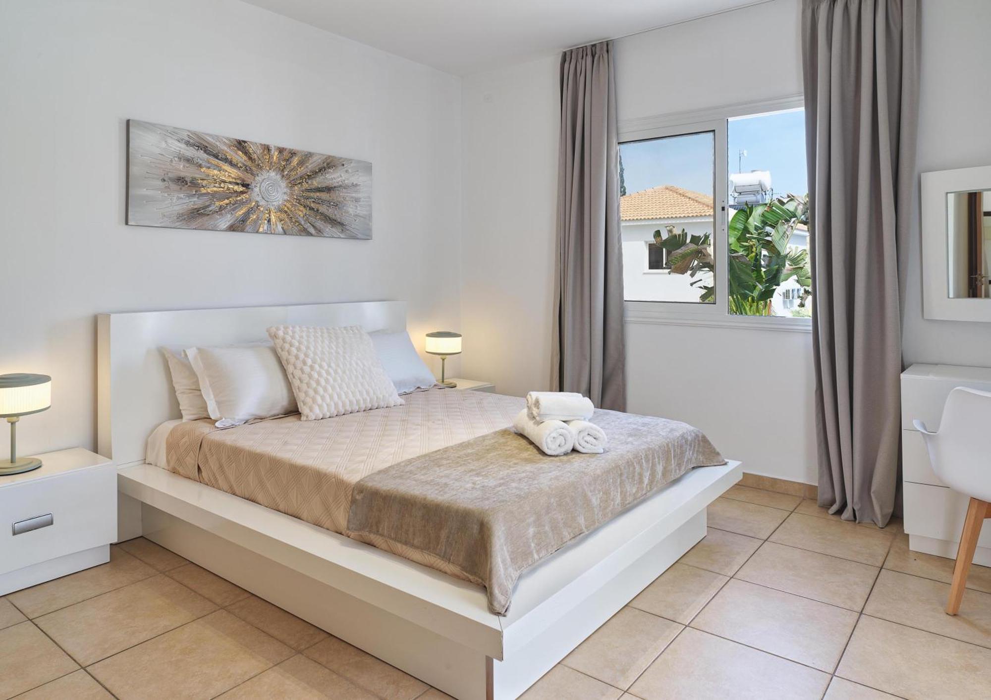 Luxvillasrentals Aya Napa Dış mekan fotoğraf